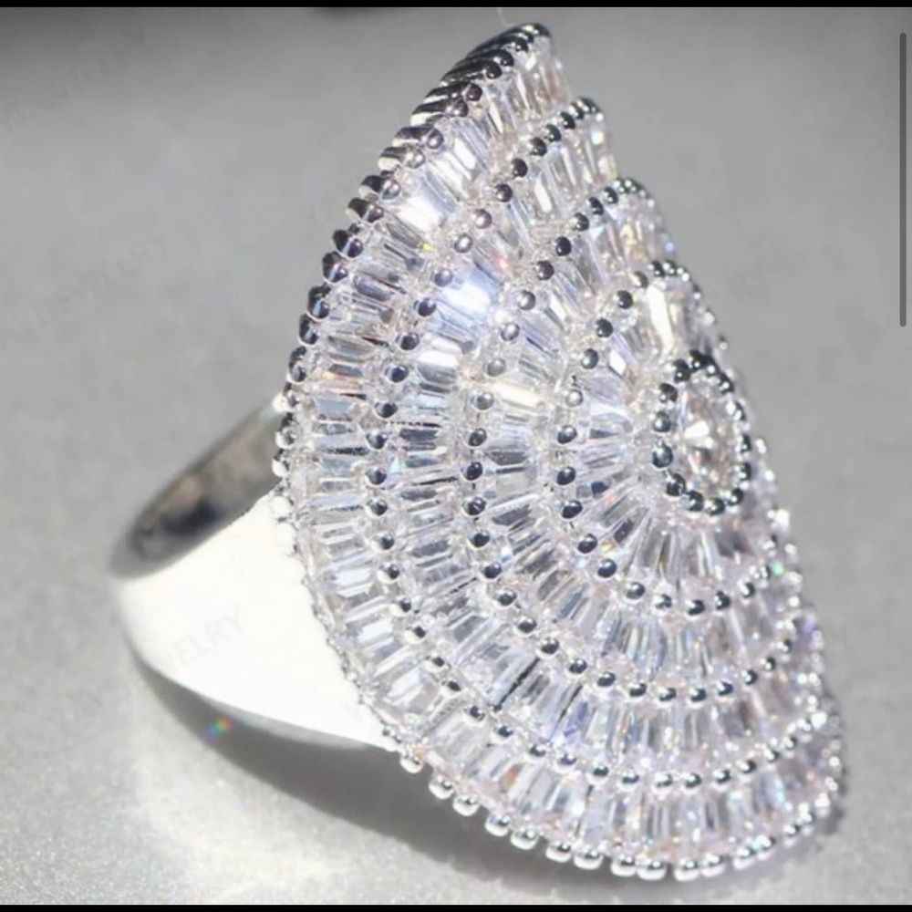New Baguette Round Diamond Ring multiple sizes - Picture 4 of 5